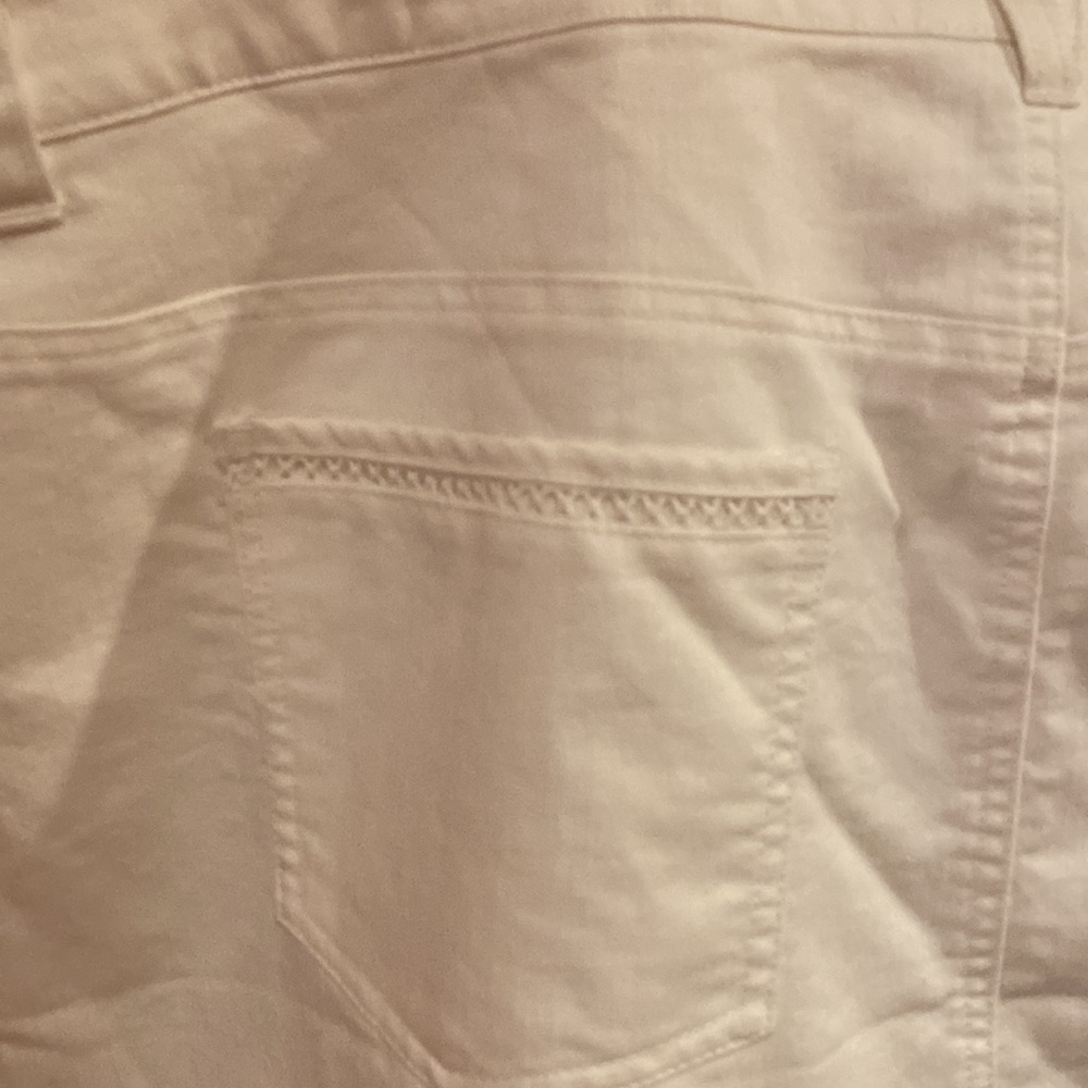 CJ Banks white denim skirt with crochet detail pen mark - Picture 5 of 7